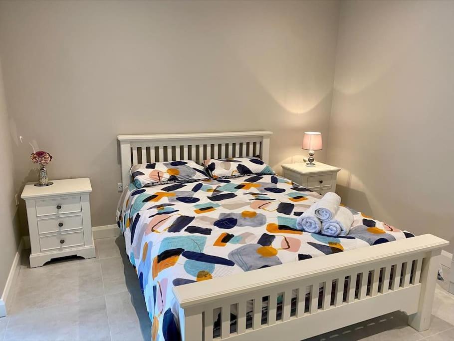 Erne Getaway No.7 Brand New 1 Bed Apartment Enniskillen Exterior foto